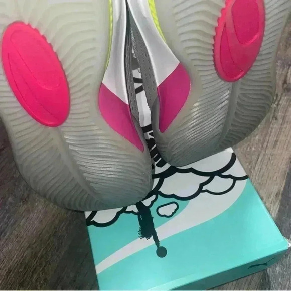 Puma dreamer shoes size 7 kids - Picture 13 of 15